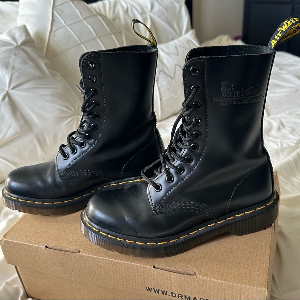 Dr. Martens 1490